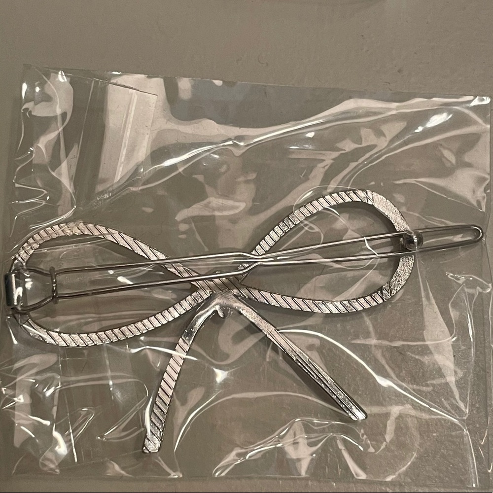 HAIR CLIPS - Picture 11 of 11